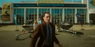 Loki first experiences time-slipping in the scene. (Image Via Marvel)
